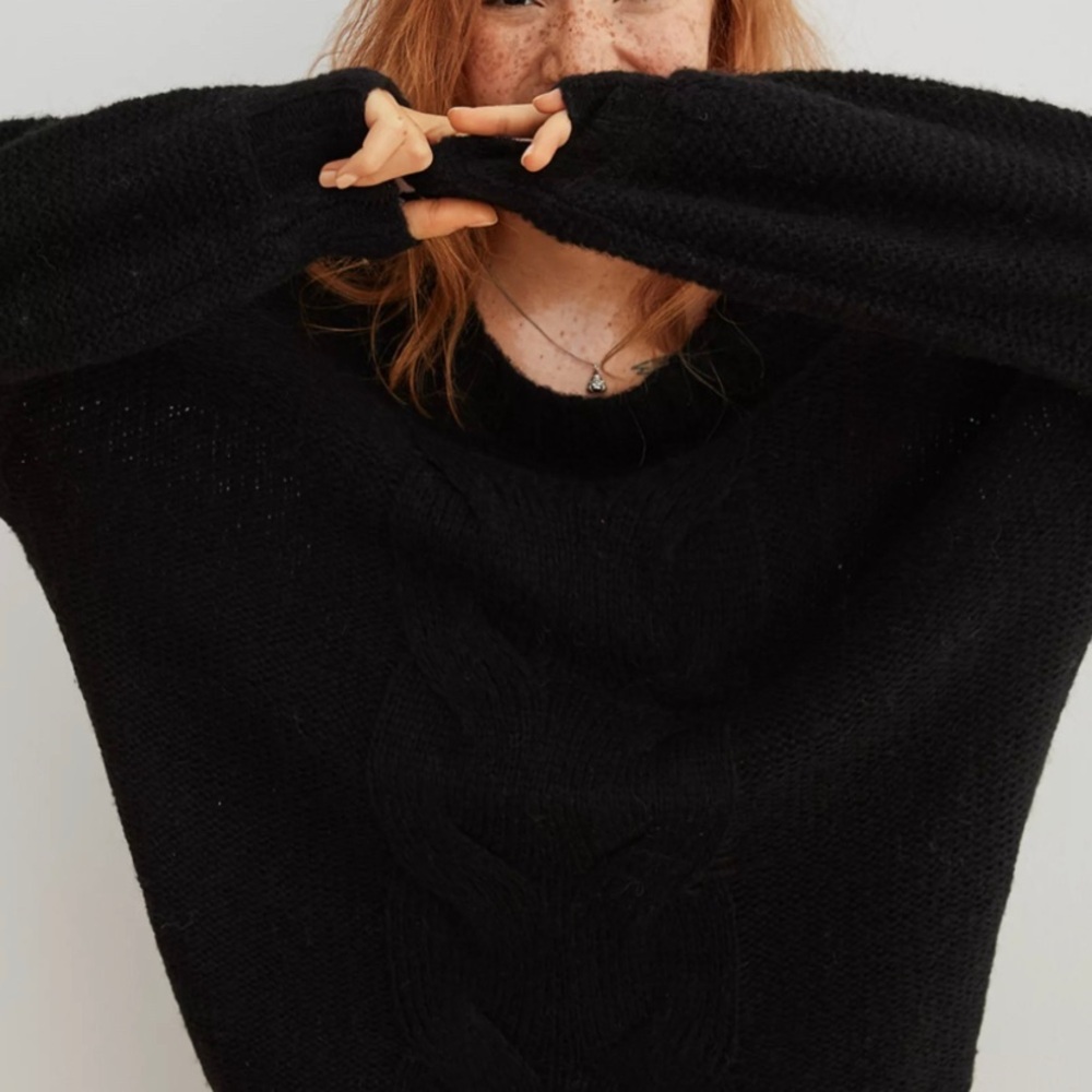 aerie Black Cable-Knit Crewneck Sweater